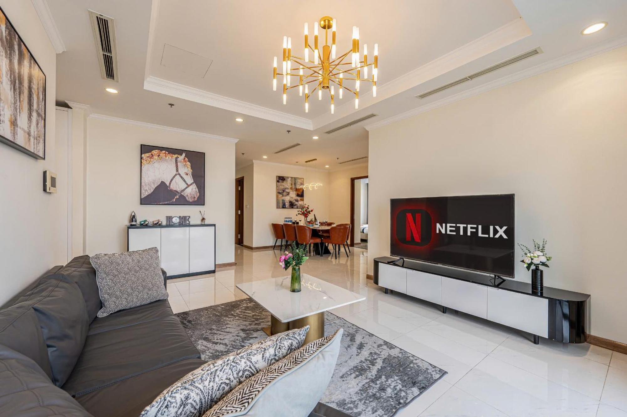Luxury Apartment At Vinhomes Central Park Ho-Chi-Minh-Stadt Exterior foto